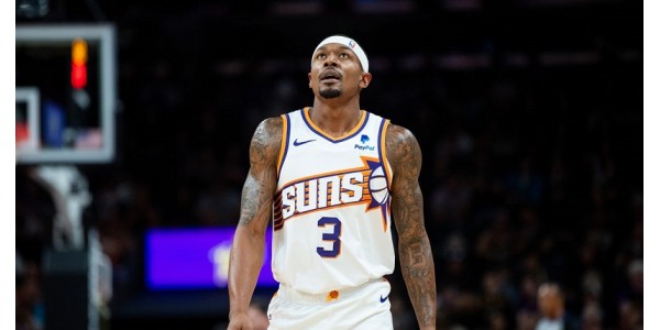 Il roster dei Phoenix Suns presenta ancora molte carenze